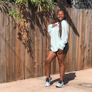 Meet your Posher, Aurora